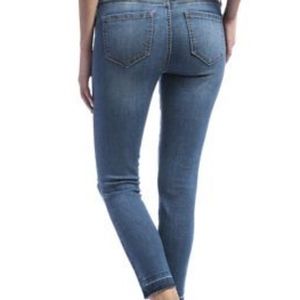 NWT- Liverpool Pamella Released Hem Skinny Jean